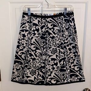🔥3/$20🔥 Old Navy black and white cotton skirt size 4